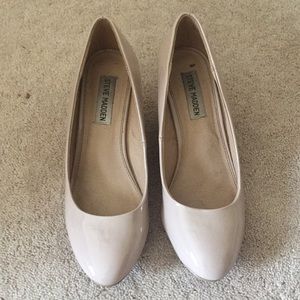 Steve Madden Nude wedge pumps size 7